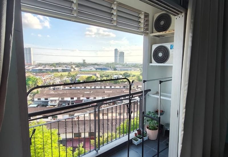 Eastbay Luxury Apartment