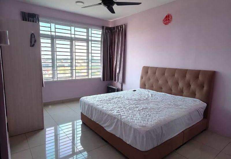 Eastbay Luxury Apartment