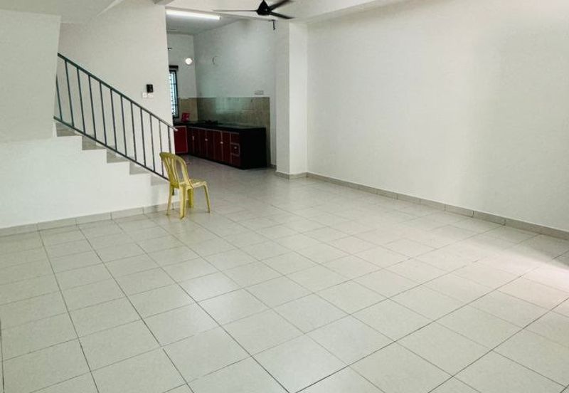 Clover @ Taman Pulai Mutiara 2