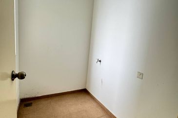 D'Summit Residences @ Kempas Utama