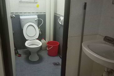 Bistari Impian Apartment @ Larkin