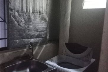 Bistari Impian Apartment @ Larkin