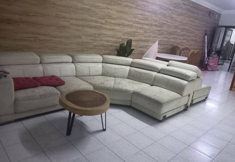 Bistari Impian Apartment @ Larkin