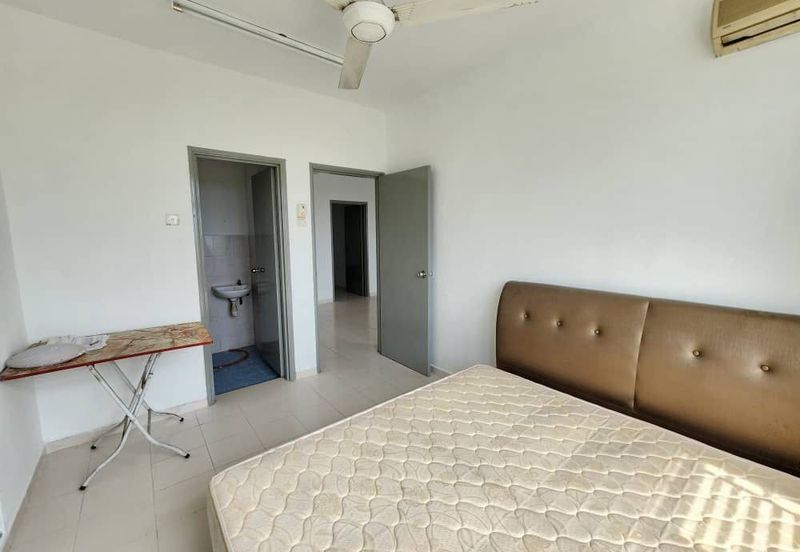 Villa Krystal, Bandar Selesa Jaya