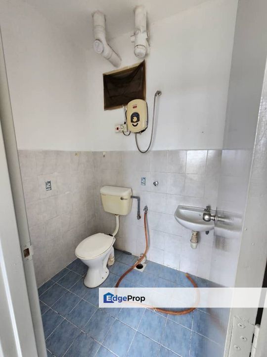 VILLA KRYSTAL APARTMENT BANDAR SELESA JAYA, SKUDAI, Johor, Skudai