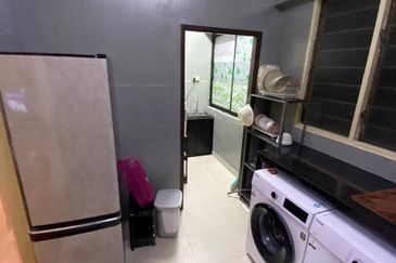 Sri Impian Apartment, Larkin Perdana