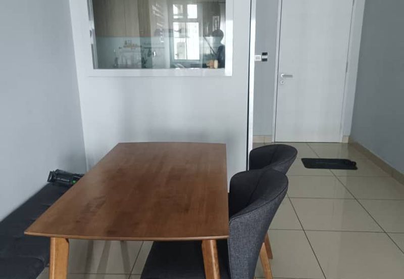 Meridin Bayvue Apartment