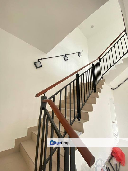 PERDANA HEIGHT / TAMAN PULAI PERDANA / SKUDAI @ DOUBLE STOREY ENDLOT, Johor, Skudai
