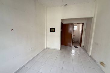 Ria 1 Apartment, Taman Megah Ria