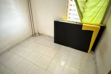 Ria 1 Apartment, Taman Megah Ria