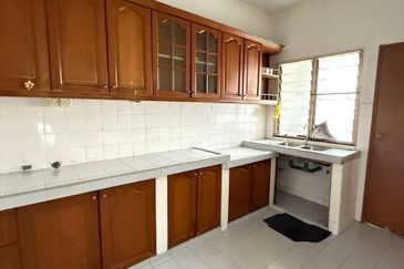 Ria 1 Apartment, Taman Megah Ria