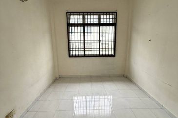 Ria 1 Apartment, Taman Megah Ria