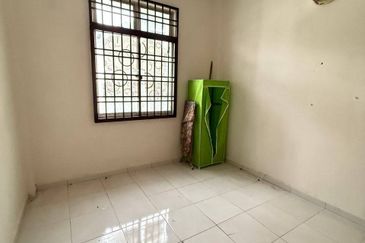 Ria 1 Apartment, Taman Megah Ria
