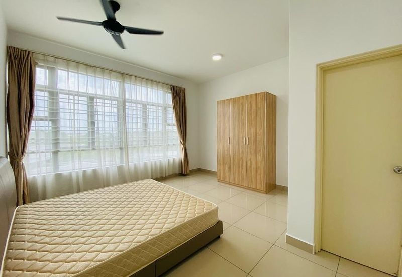 D'Summit Residences @ Kempas Utama