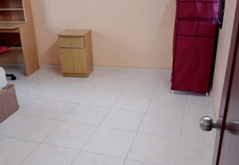 Seri Mutiara Apartment, Bandar Baru Seri Alam