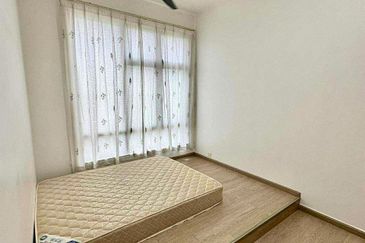 D'Summit Residences @ Kempas Utama