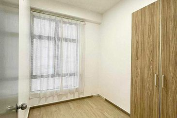 D'Summit Residences @ Kempas Utama