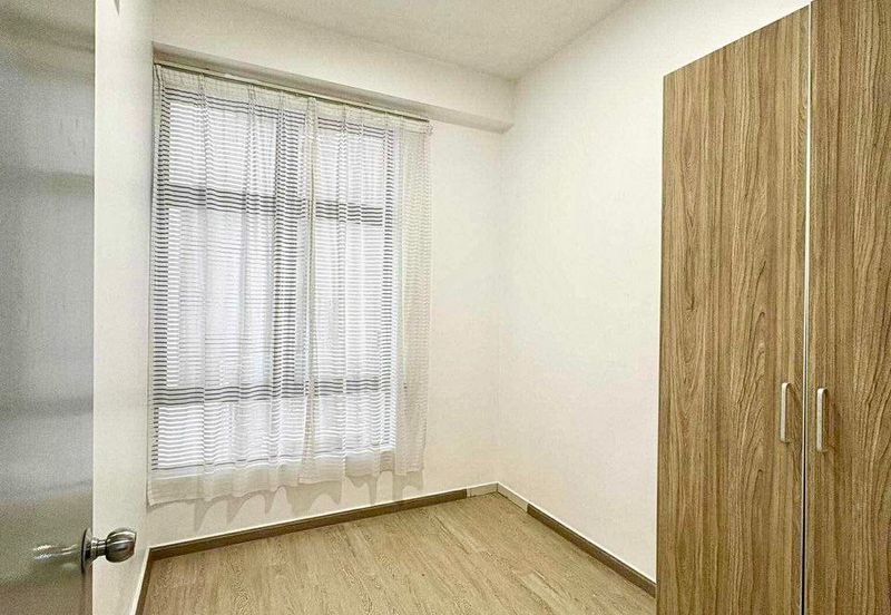 D'Summit Residences @ Kempas Utama