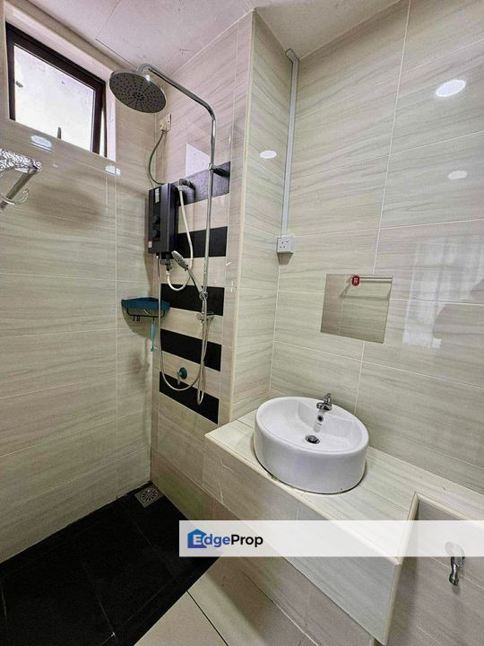 D'SUMMIT RESIDENCES APARTMENT @ KEMPAS, Johor, Johor Bahru