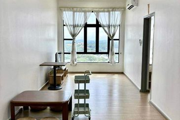 D'Summit Residences @ Kempas Utama