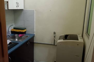 Pulai Utama Shop Apartment