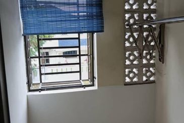 Pulai Utama Shop Apartment