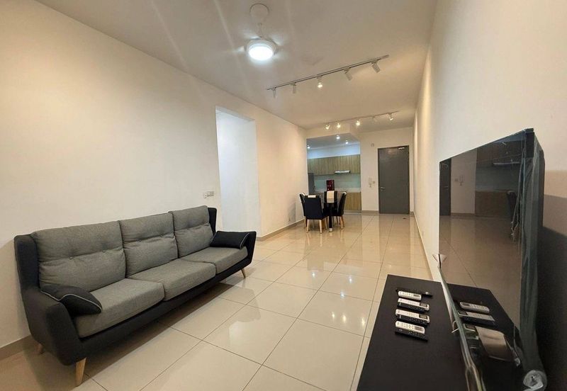 Meridin Bayvue Apartment