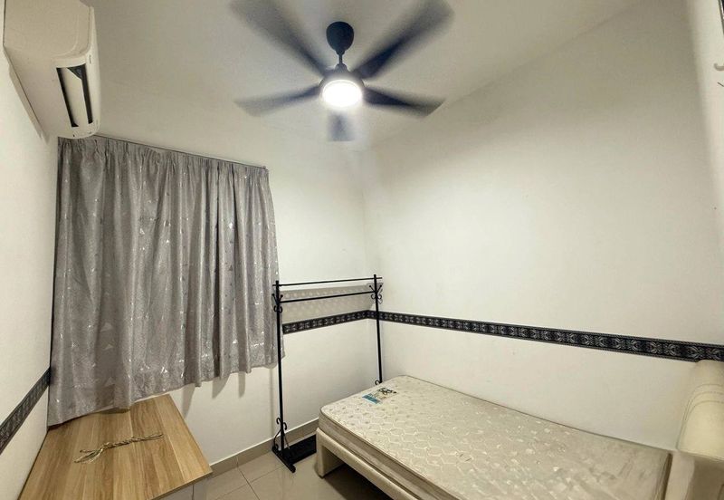 Meridin Bayvue Apartment