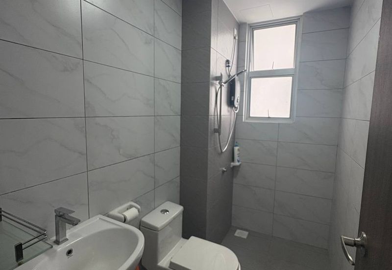 SKS Habitat Apartment, Larkin