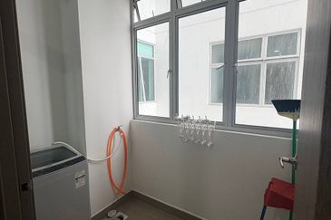 SKS Habitat Apartment, Larkin