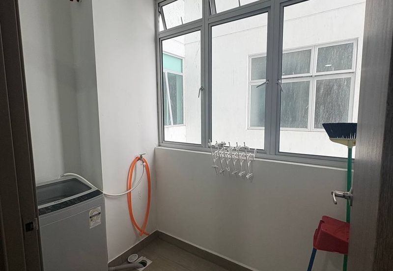 SKS Habitat Apartment, Larkin