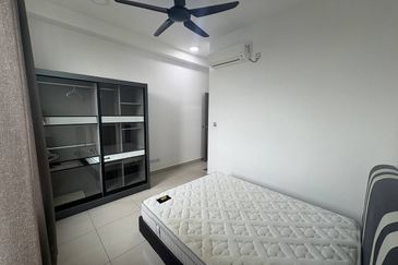 SKS Habitat Apartment, Larkin