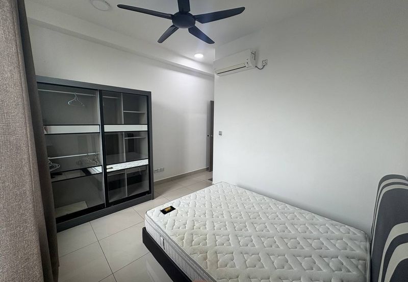 SKS Habitat Apartment, Larkin
