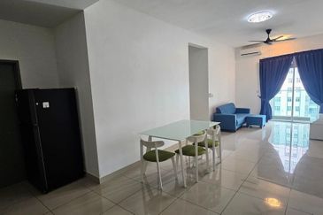 Meridin Bayvue Apartment