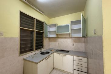 Villa Krystal, Bandar Selesa Jaya