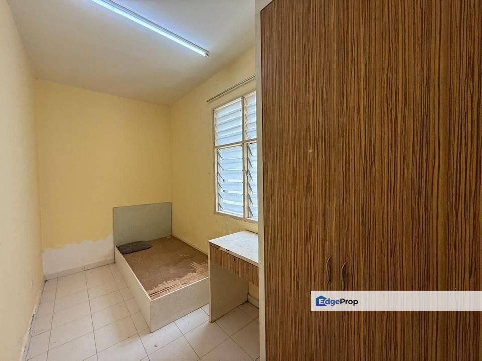 VILLA KRYSTAL APARTMENT @ BANDAR SELESA JAYA, SKUDAI, Johor, Skudai