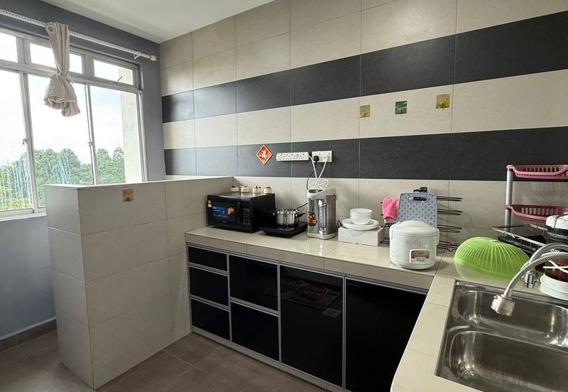 Eastbay Luxury Apartment