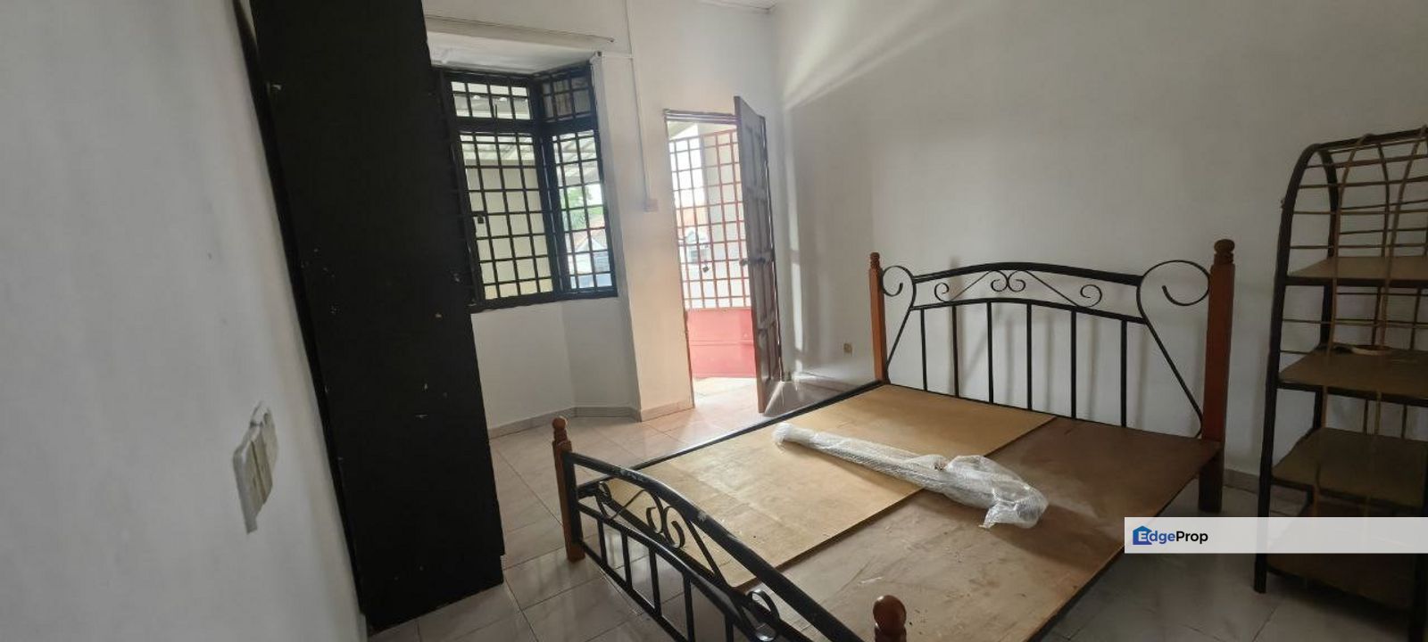 TAMAN TAN SRI YAAKOB, SKUDAI @ DOUBLE STOREY MEDIUM COST, Johor, Skudai