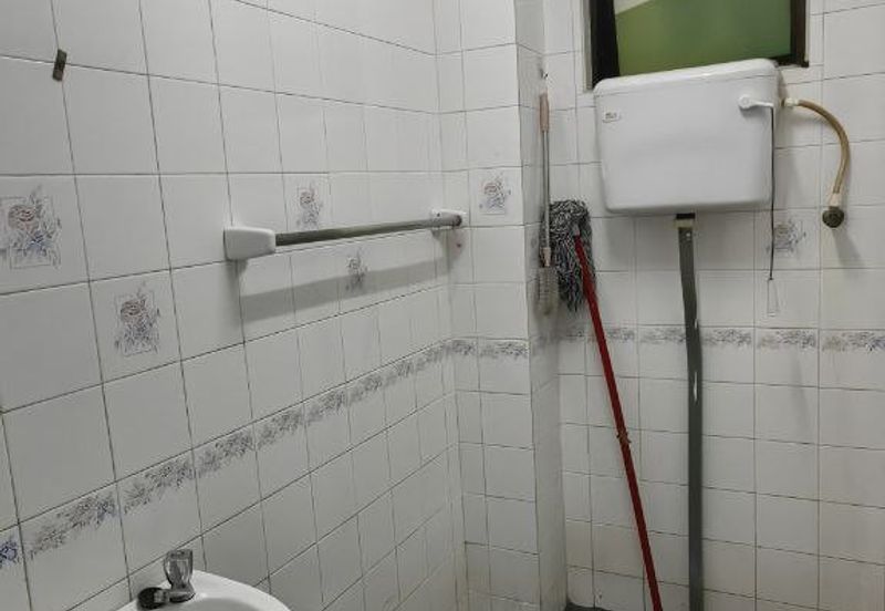 Jalan Putra 3, Taman Tan Sri Yaakob