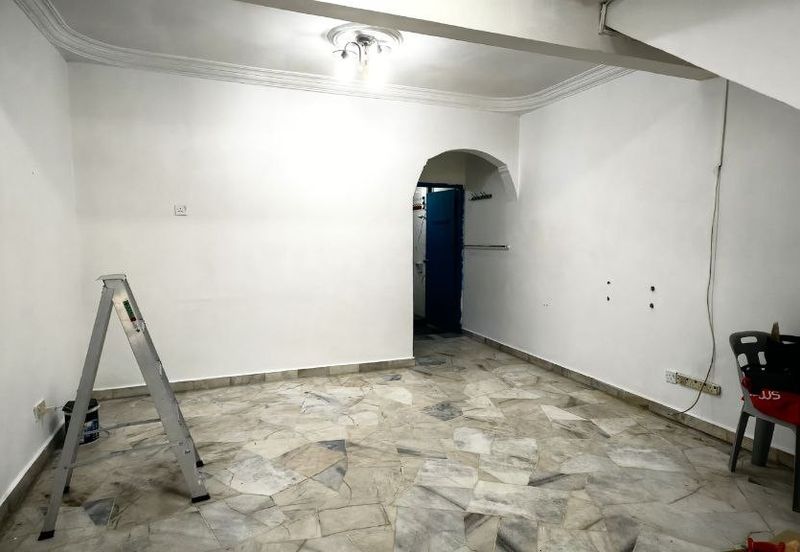 Jalan Putra 3, Taman Tan Sri Yaakob