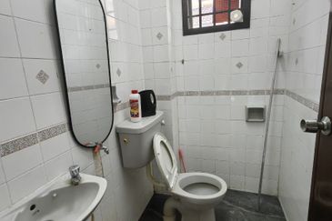 Jalan Putra 3, Taman Tan Sri Yaakob