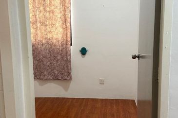 Pangsapuri Flora Damai