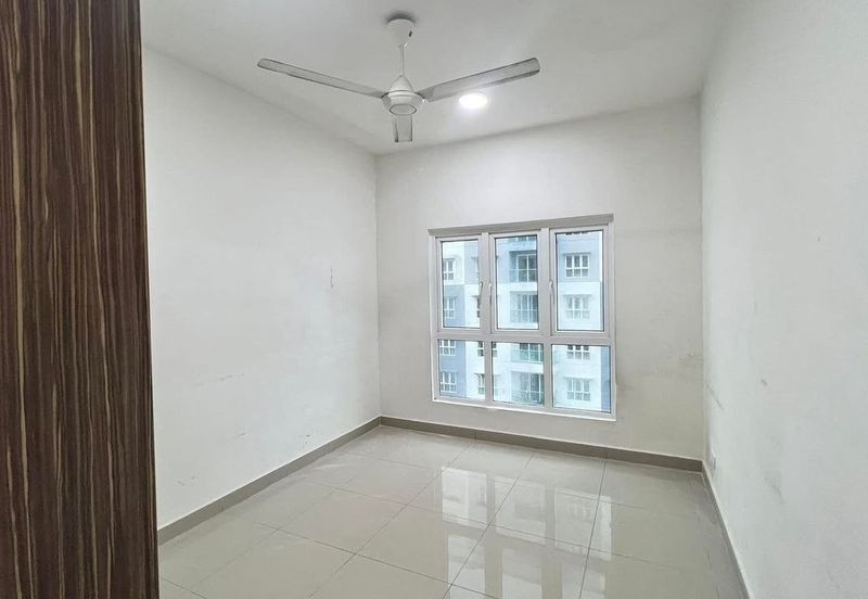 Seasons Luxury Apartments @ Amara Larkin