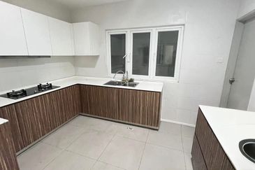 Seasons Luxury Apartments @ Amara Larkin