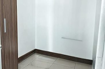 Seasons Luxury Apartments @ Amara Larkin