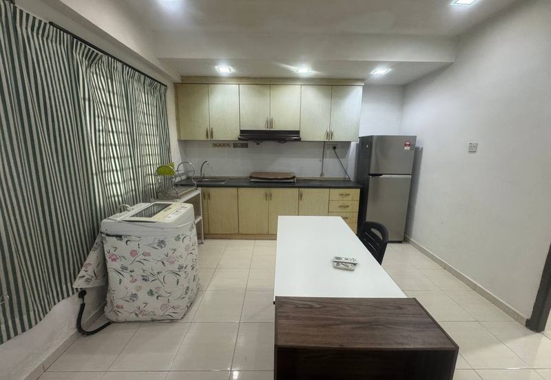 Bangunan Duta Impian (The Embassy Suites)