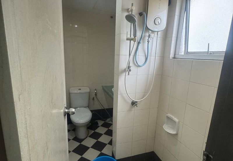 Bangunan Duta Impian (The Embassy Suites)