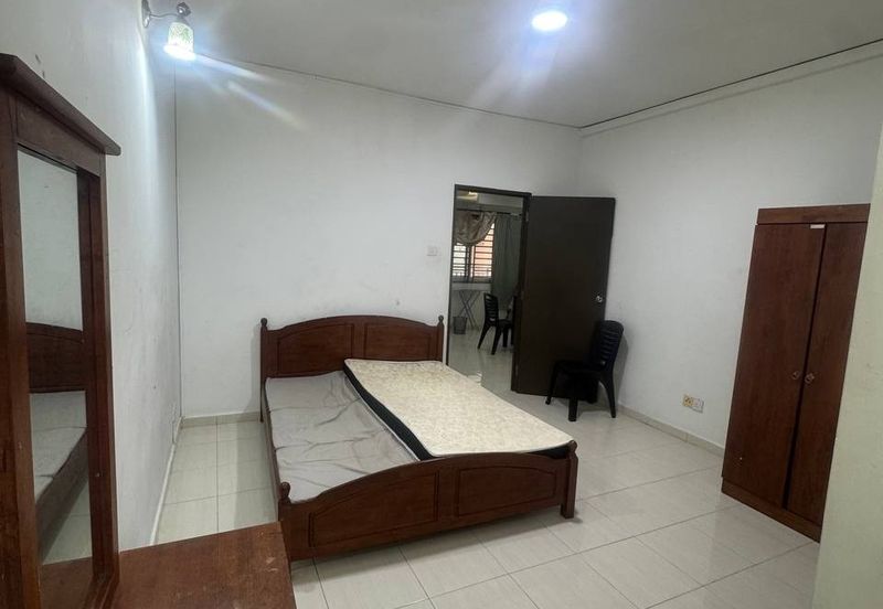 Bangunan Duta Impian (The Embassy Suites)