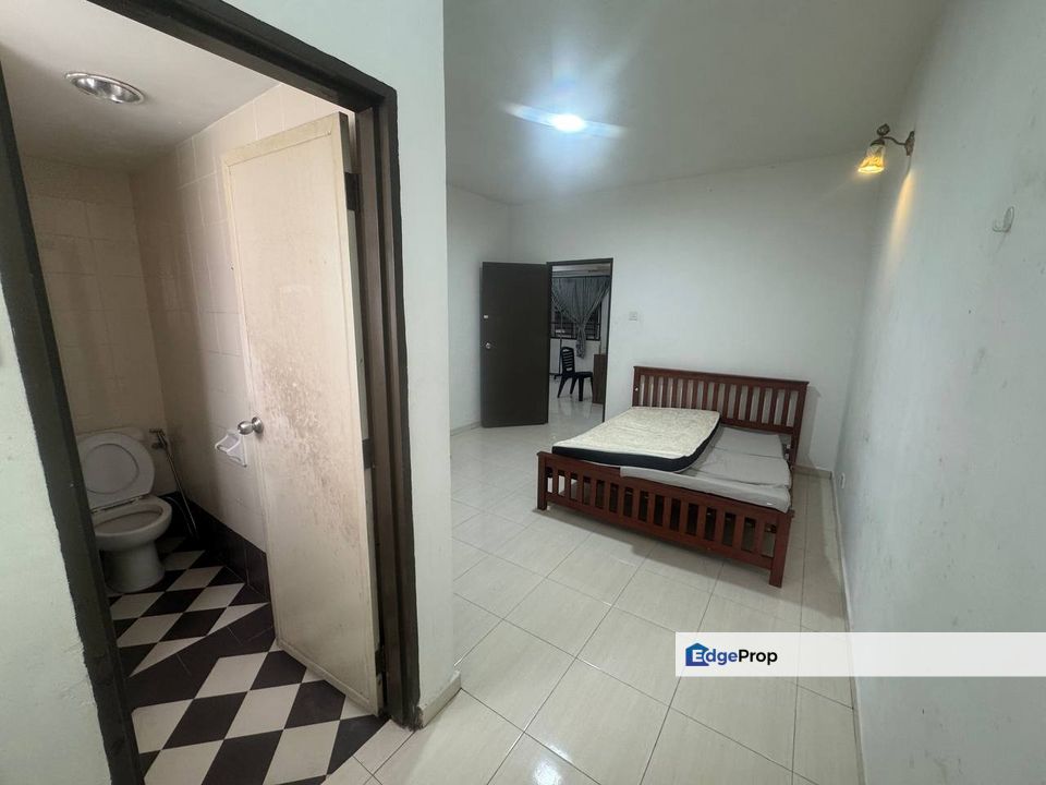 THE EMBASSY SUITES ( DUTA IMPIAN ) APARTMENT / JOHOR BAHRU / JB TOWN, Johor, Johor Bahru