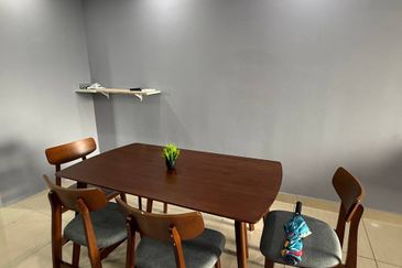 Eastbay Luxury Apartment